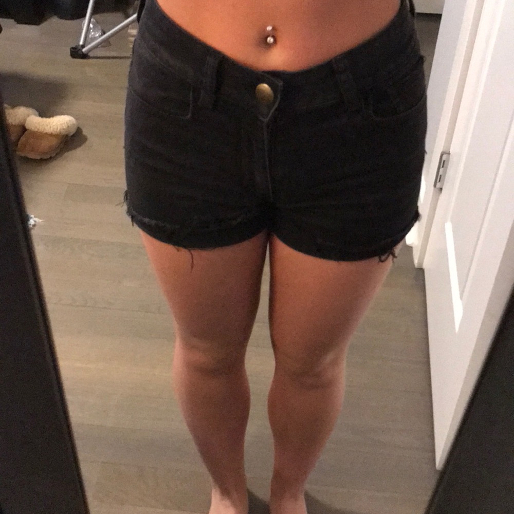 Black American eagle shorts